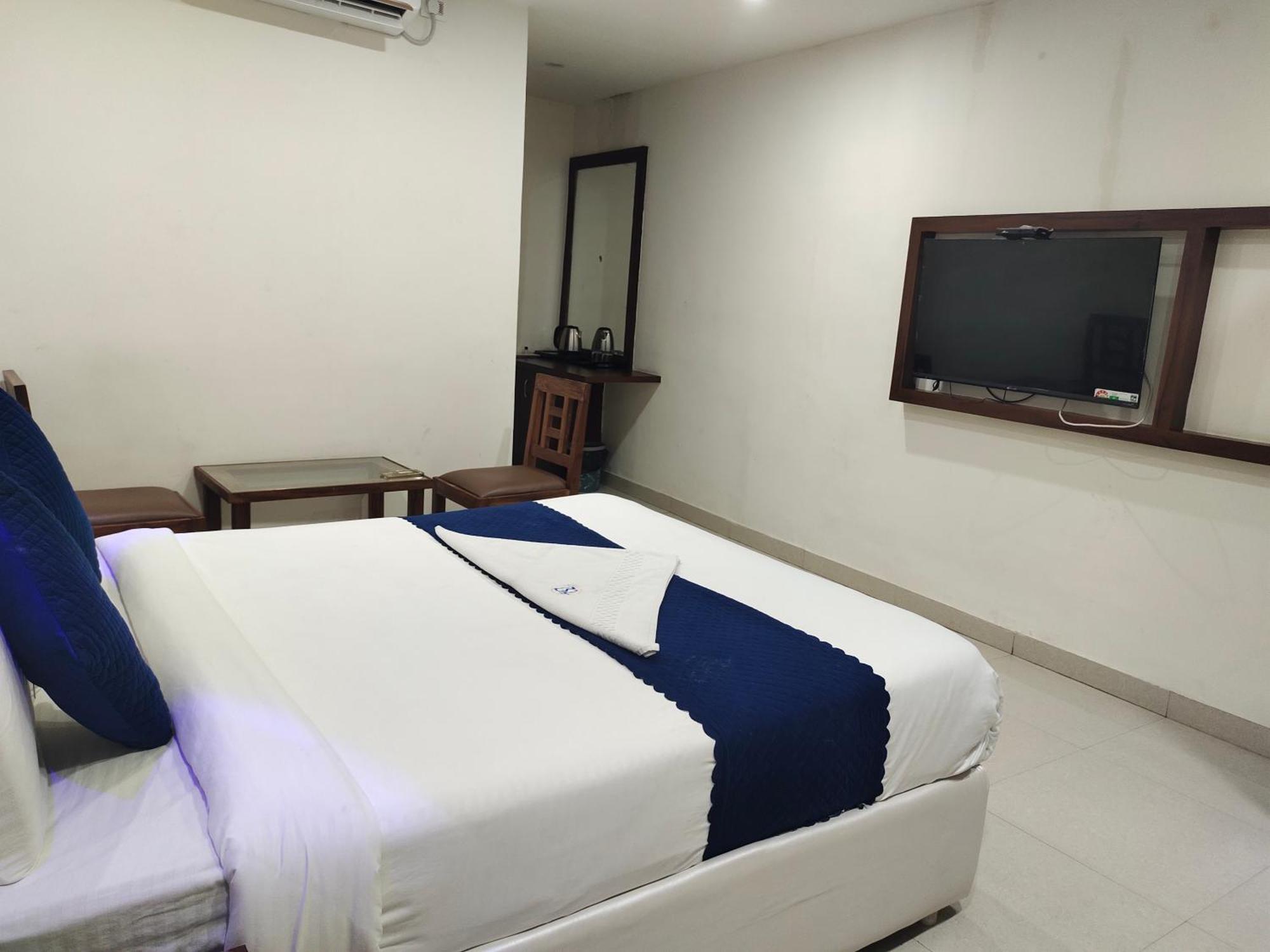 Hotel Skyland ワランガル エクステリア 写真